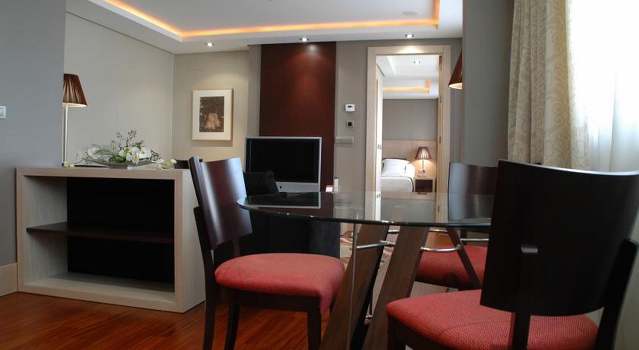 Washington Parquesol Suites&Hotel Valladolid Extérieur photo