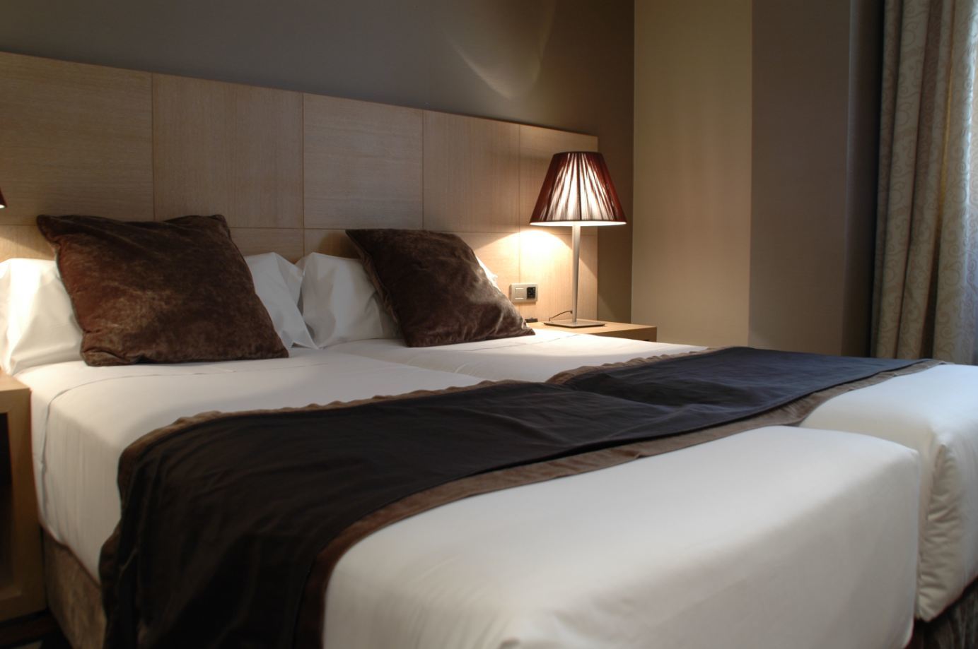 Washington Parquesol Suites&Hotel Valladolid Extérieur photo